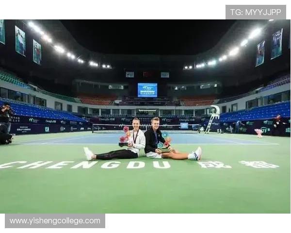 广州网球队与成都网球队赛后复盘团队协作的成功与不足分析