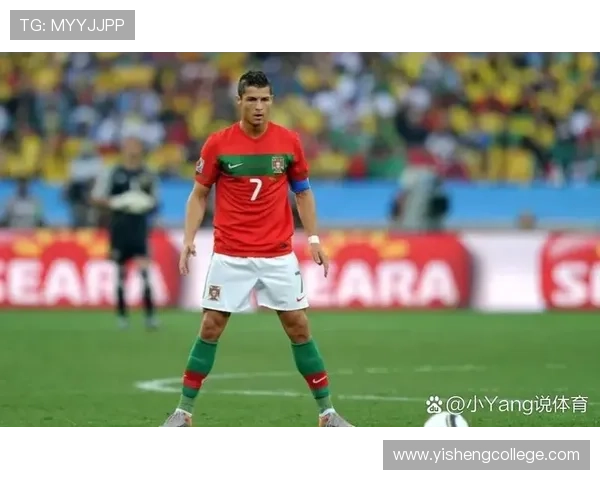 足球场上的璀璨明星热门球星背后的故事与荣耀