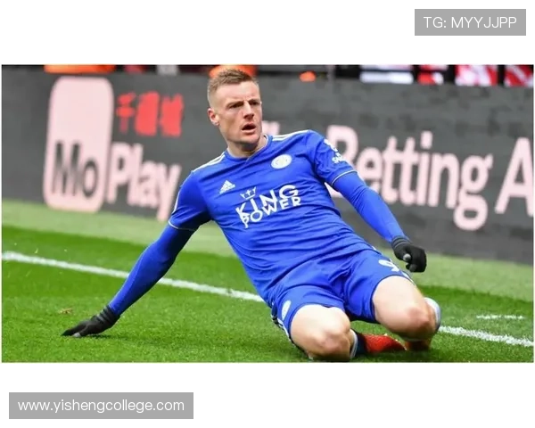 世界退役著名足球明星的传奇故事与影响力探讨